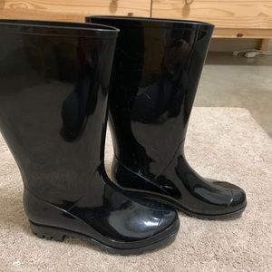 Rain boots